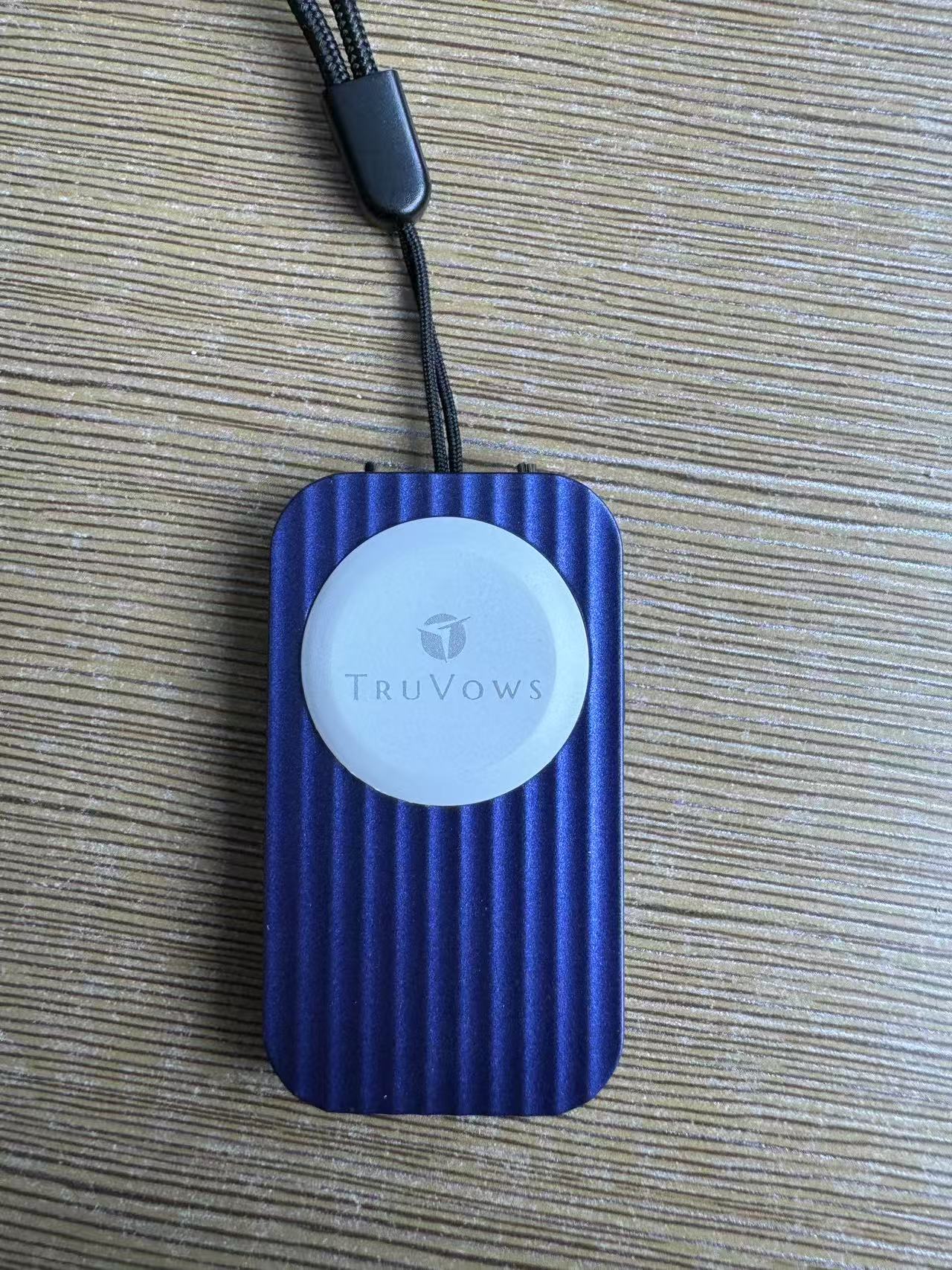 Lume by TruVows- Wearable Air Purifier