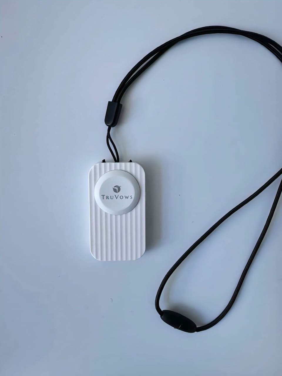 Lume by TruVows- Wearable Air Purifier